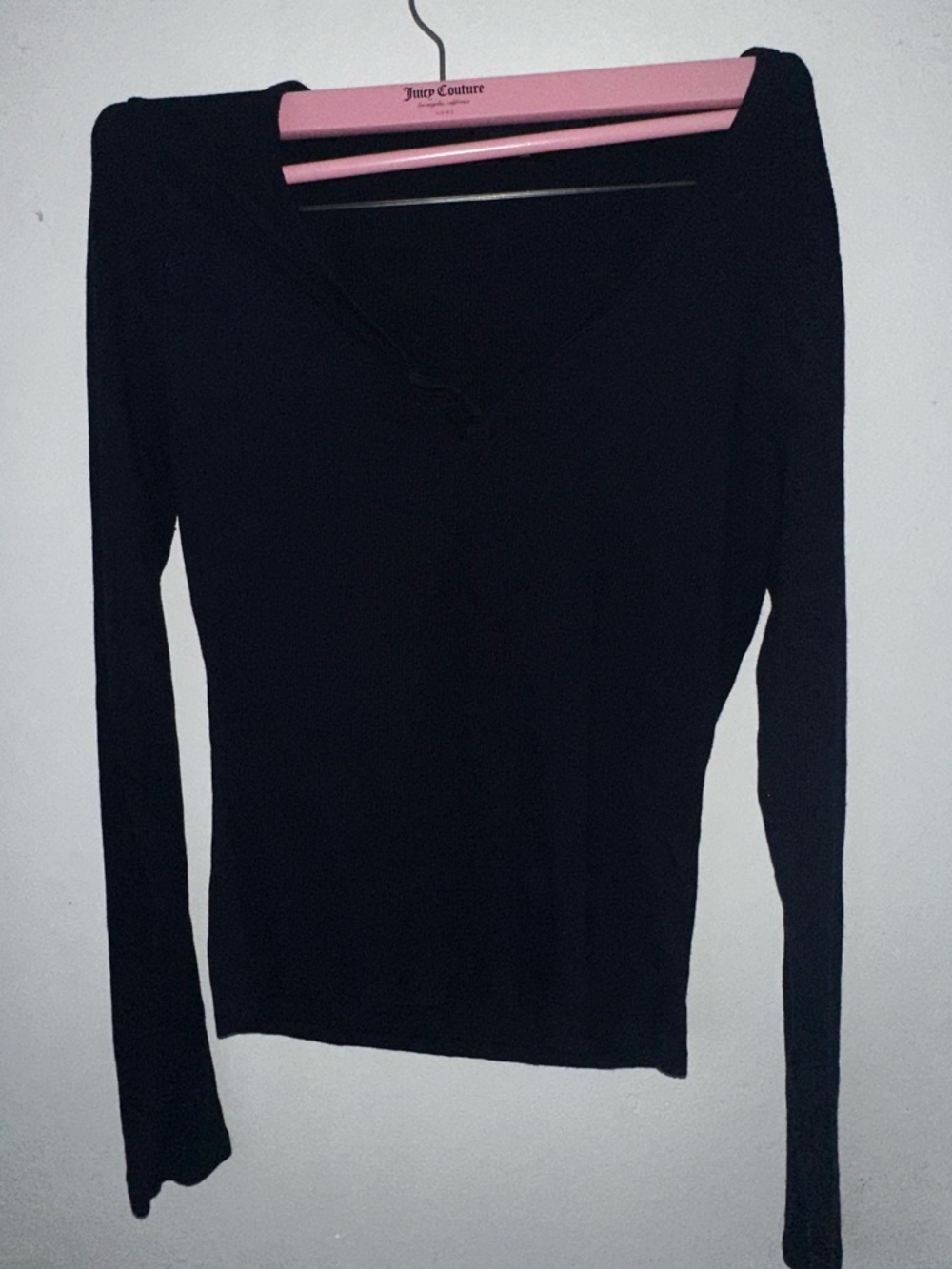 Black Long Sleeve V-Neck Top